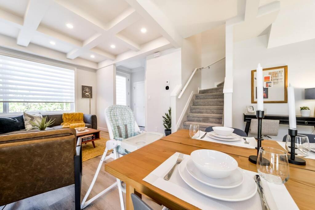 Modern Nordic Escape, 3Br Near Wem & Dt, Aircon & Fireplace, Wifi, Sleeps 6! Edmonton Zewnętrze zdjęcie