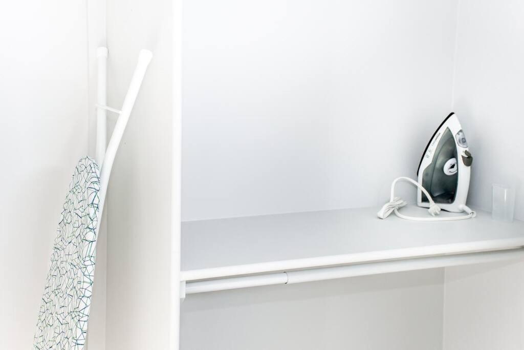Modern Nordic Escape, 3Br Near Wem & Dt, Aircon & Fireplace, Wifi, Sleeps 6! Edmonton Zewnętrze zdjęcie